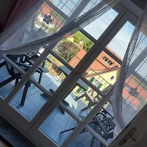  Apartment Lila